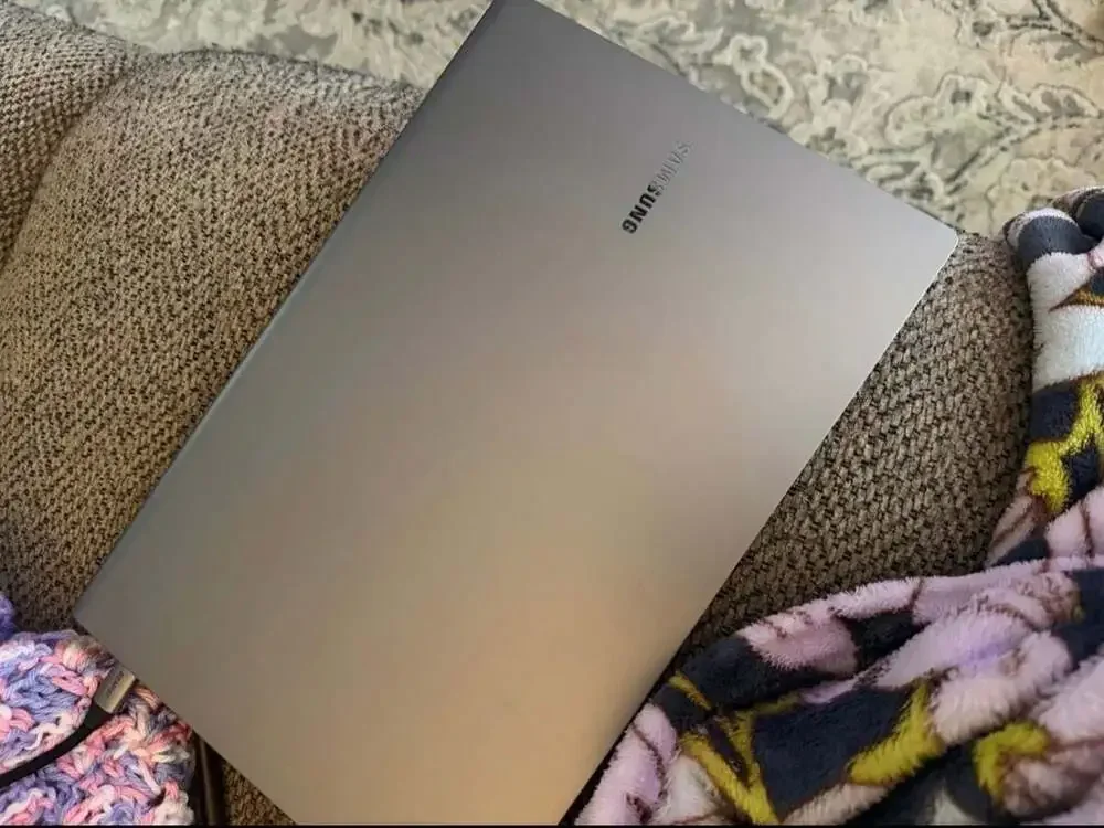 Samsung Galaxy Book S 13.3-inch Laptop, Snapdragon 8cx, 8GB RAM, 256GB SSD